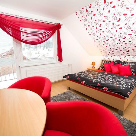 Apartmanovy Dom Adriana Зуберец Экстерьер фото